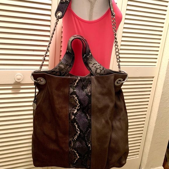 BCBGMaxAzria Handbags - BCBG MAXAZRIA Brown and snakeprint 2way bag